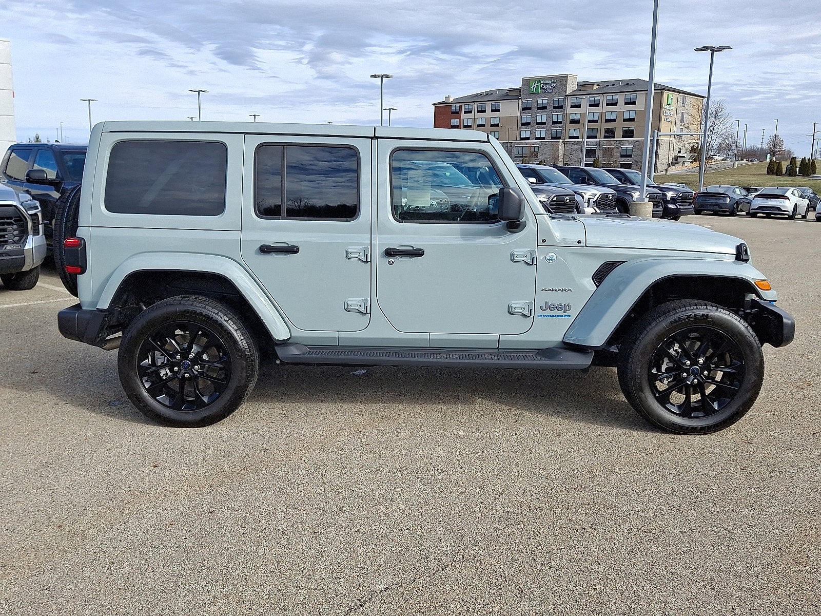 2024 Jeep Wrangler 4xe Sahara