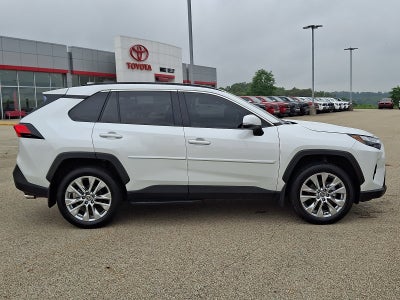 2025 Toyota RAV4 XLE Premium