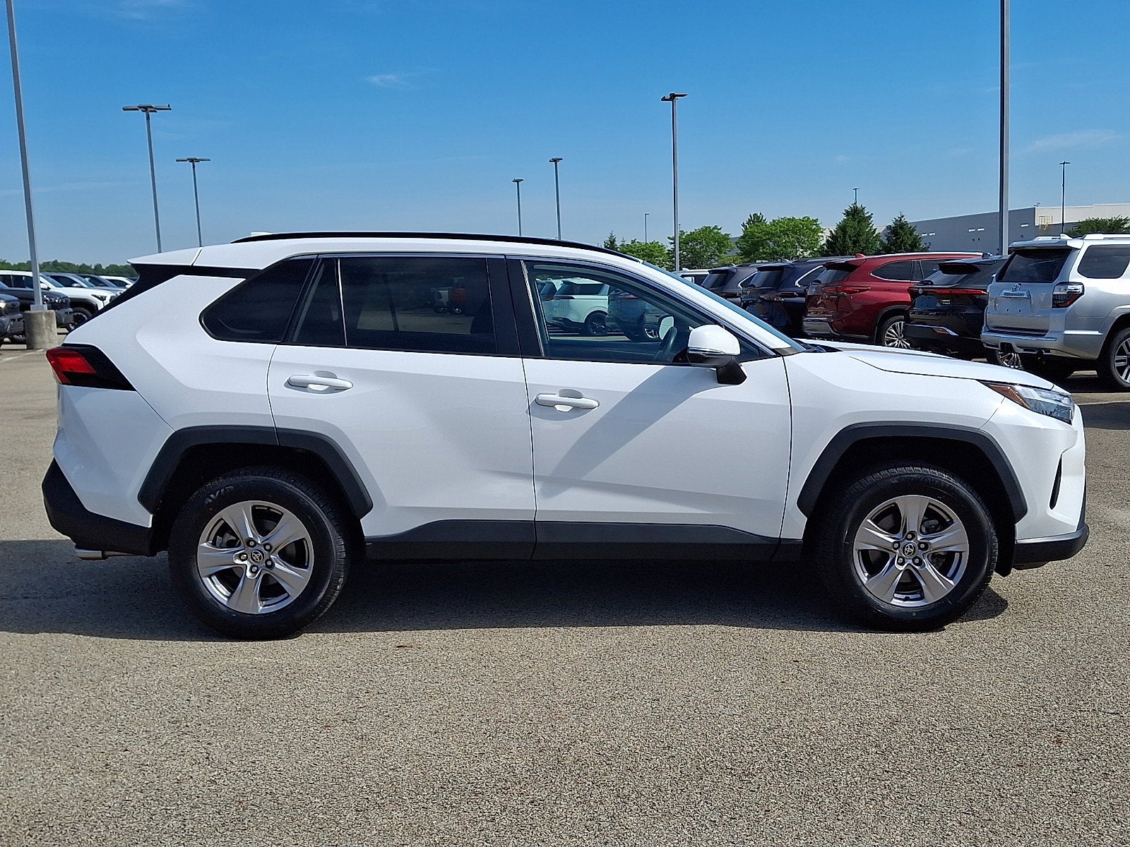 2023 Toyota RAV4 XLE