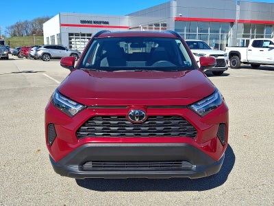 2025 Toyota RAV4 XLE