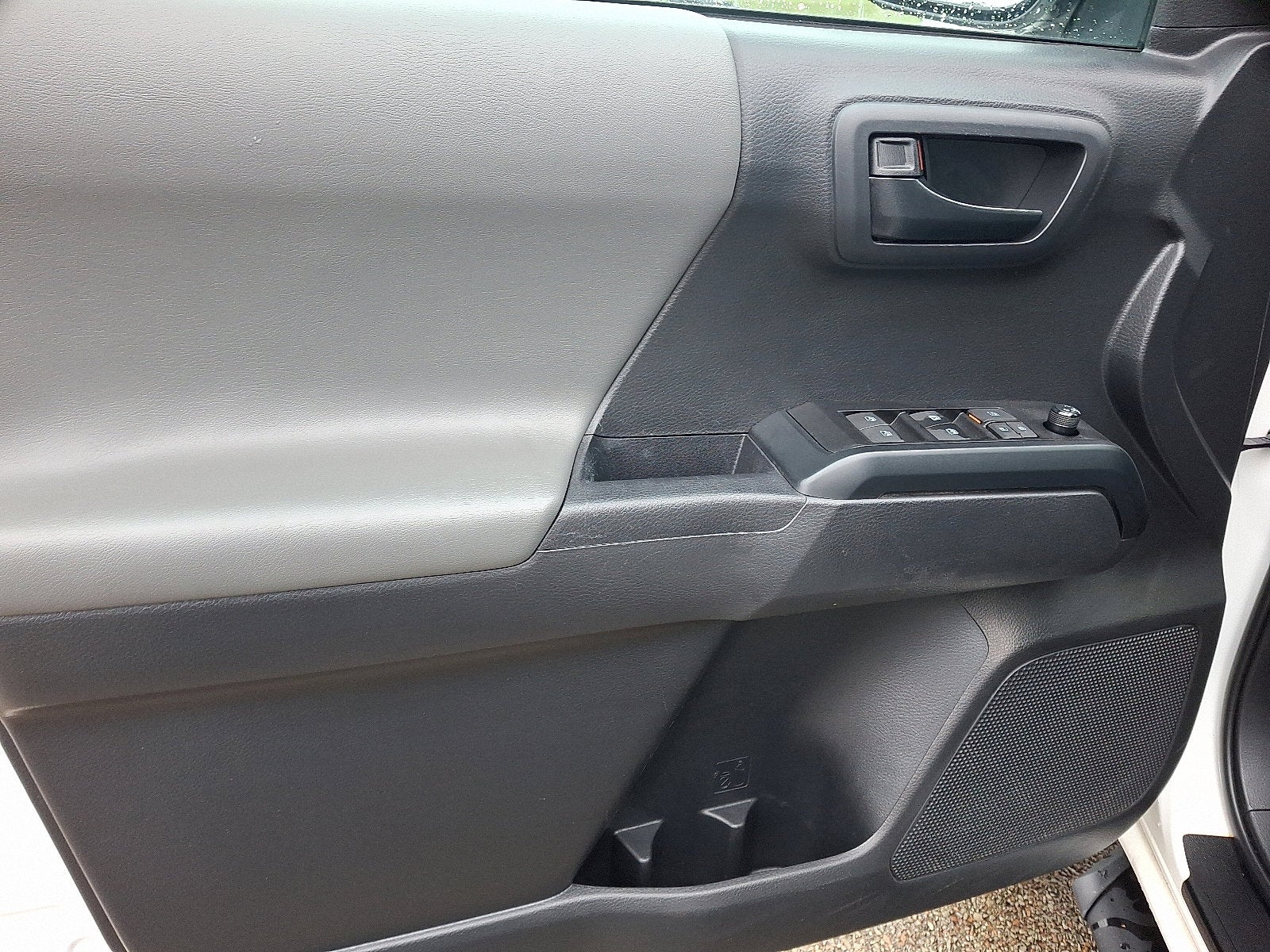 2022 Toyota Tacoma 4WD Base