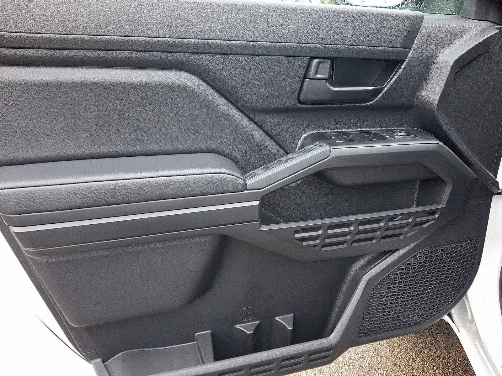 2025 Toyota Tacoma 2WD SR