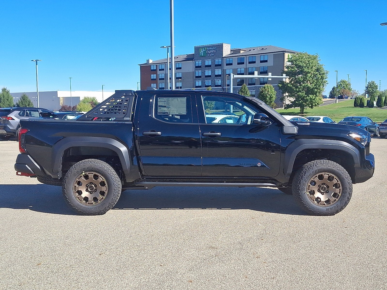 2025 Toyota Tacoma 4WD Trailhunter Hybrid
