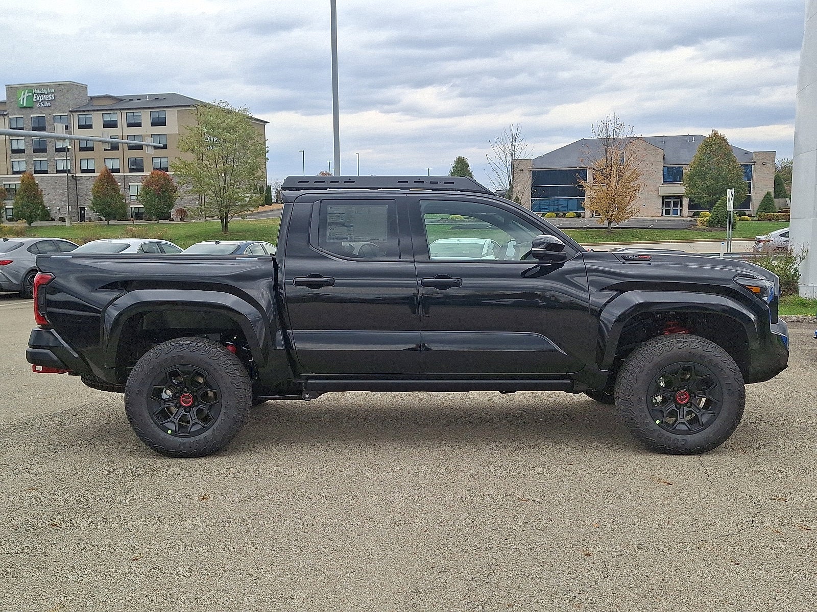 2025 Toyota Tacoma 4WD TRD Pro Hybrid
