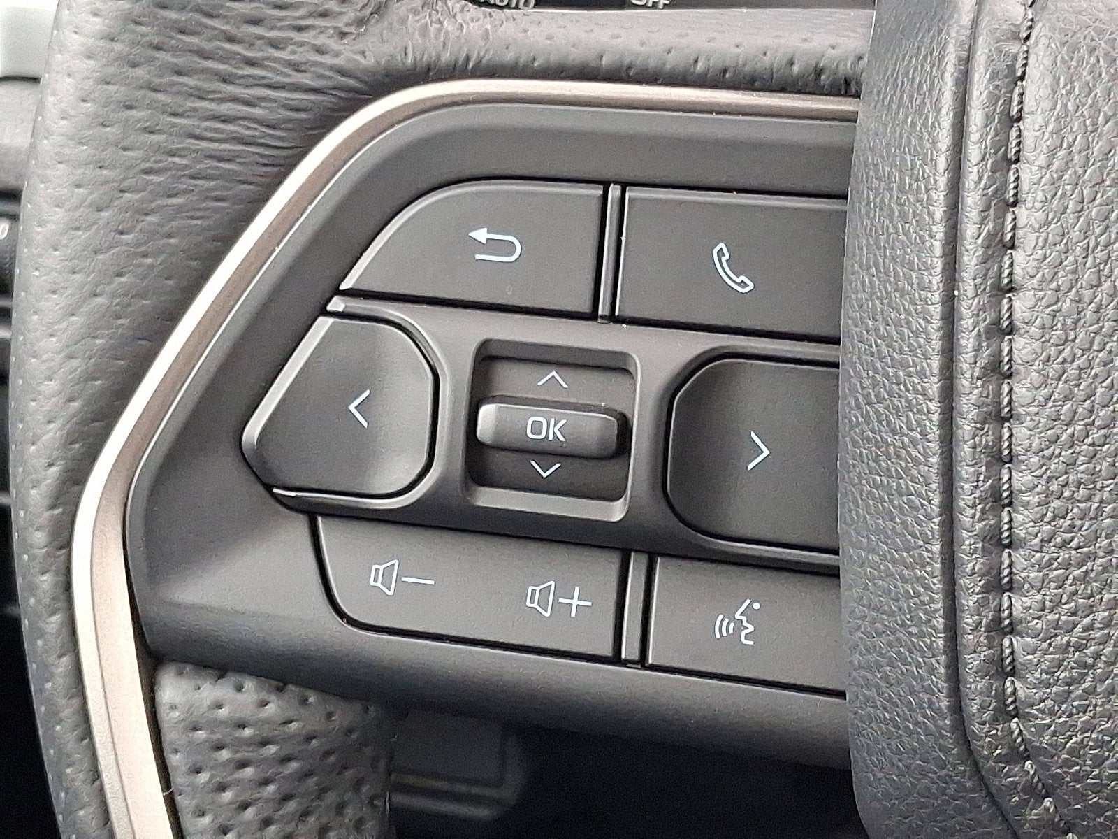 2025 Toyota Tacoma 4WD Base