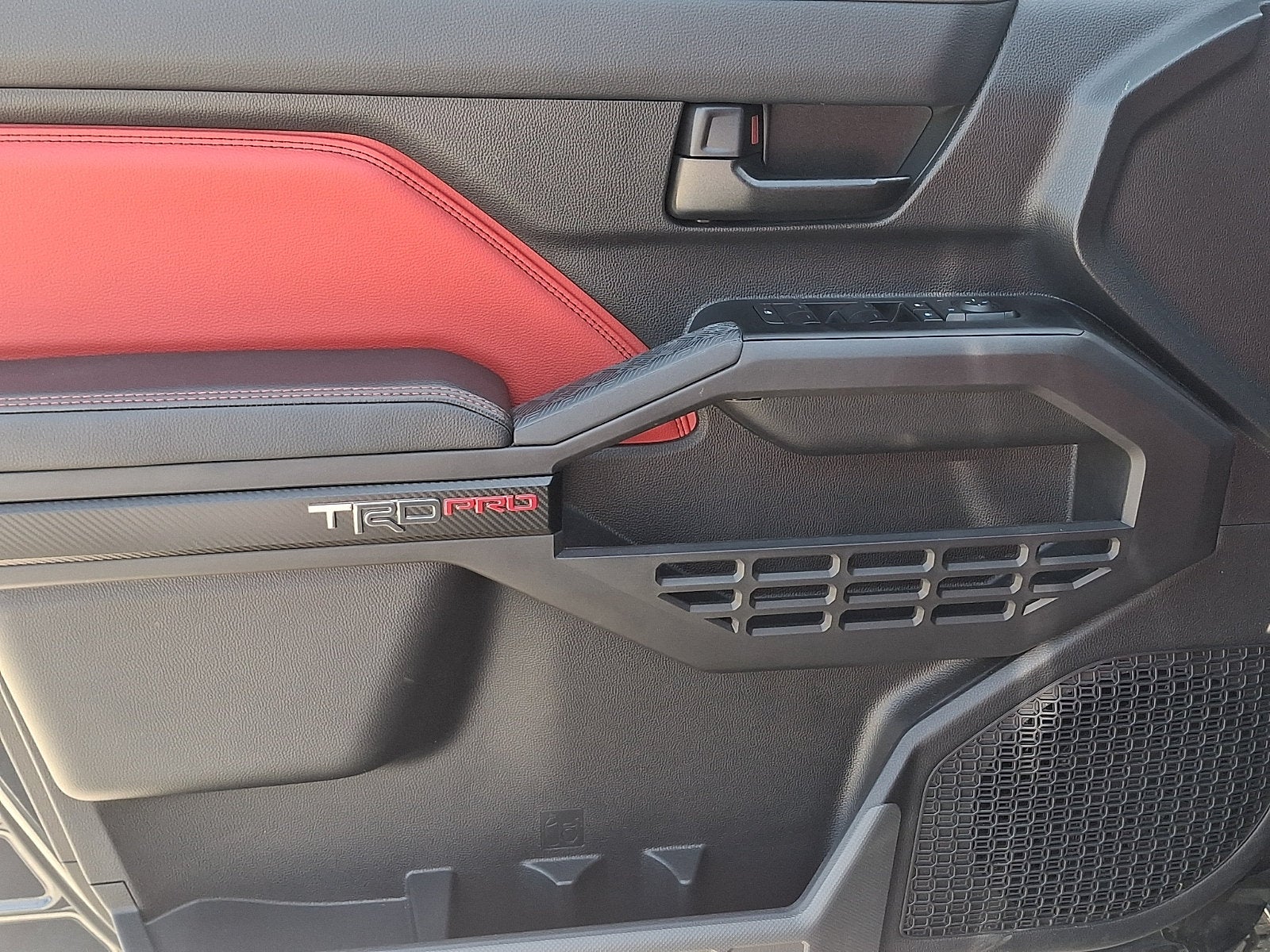 2025 Toyota Tacoma 4WD Base