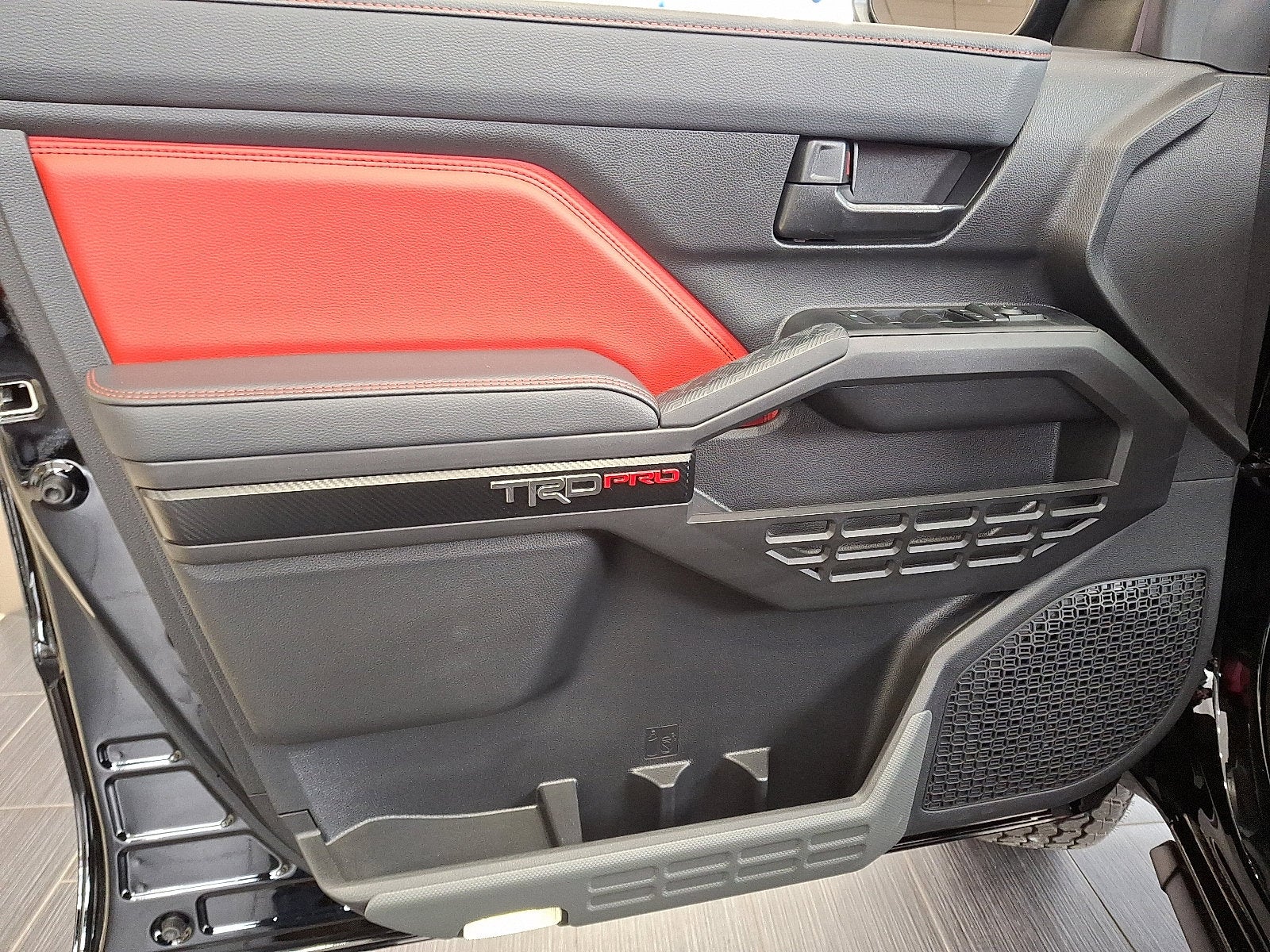 2025 Toyota Tacoma 4WD TRD Pro Hybrid