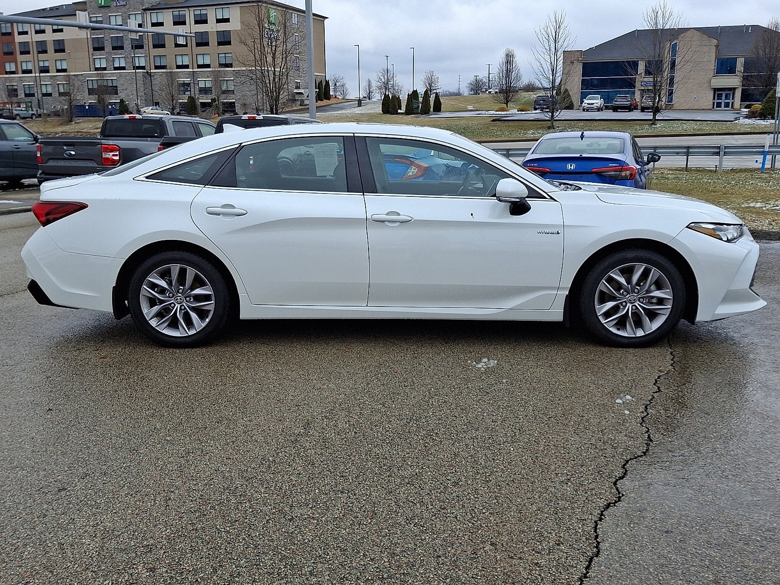 2021 Toyota AVALON HYBRID Hybrid XLE
