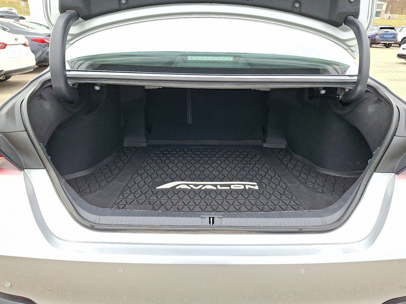 2020 Toyota Avalon Hybrid Limited