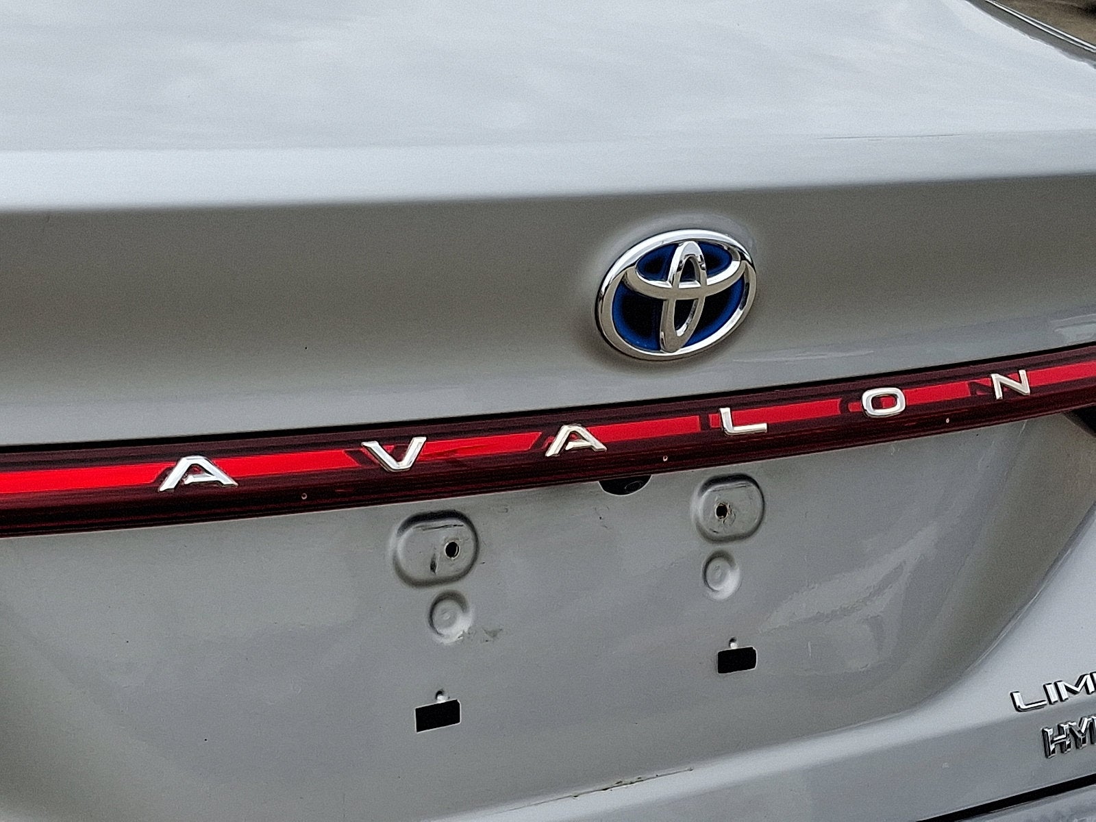2020 Toyota Avalon Hybrid Limited