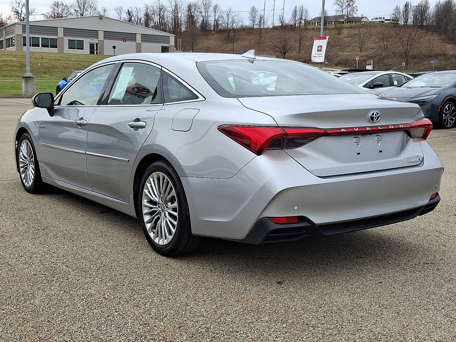 2020 Toyota Avalon Hybrid Limited