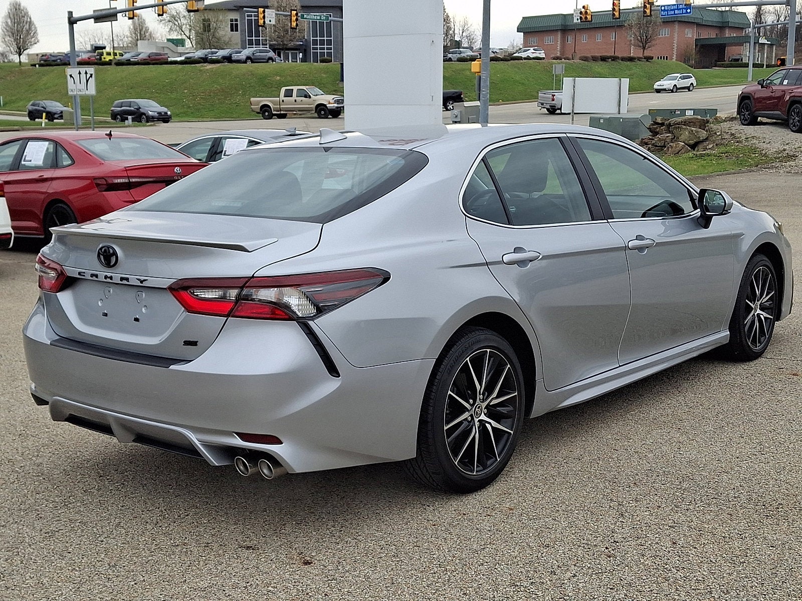 2024 Toyota Camry SE