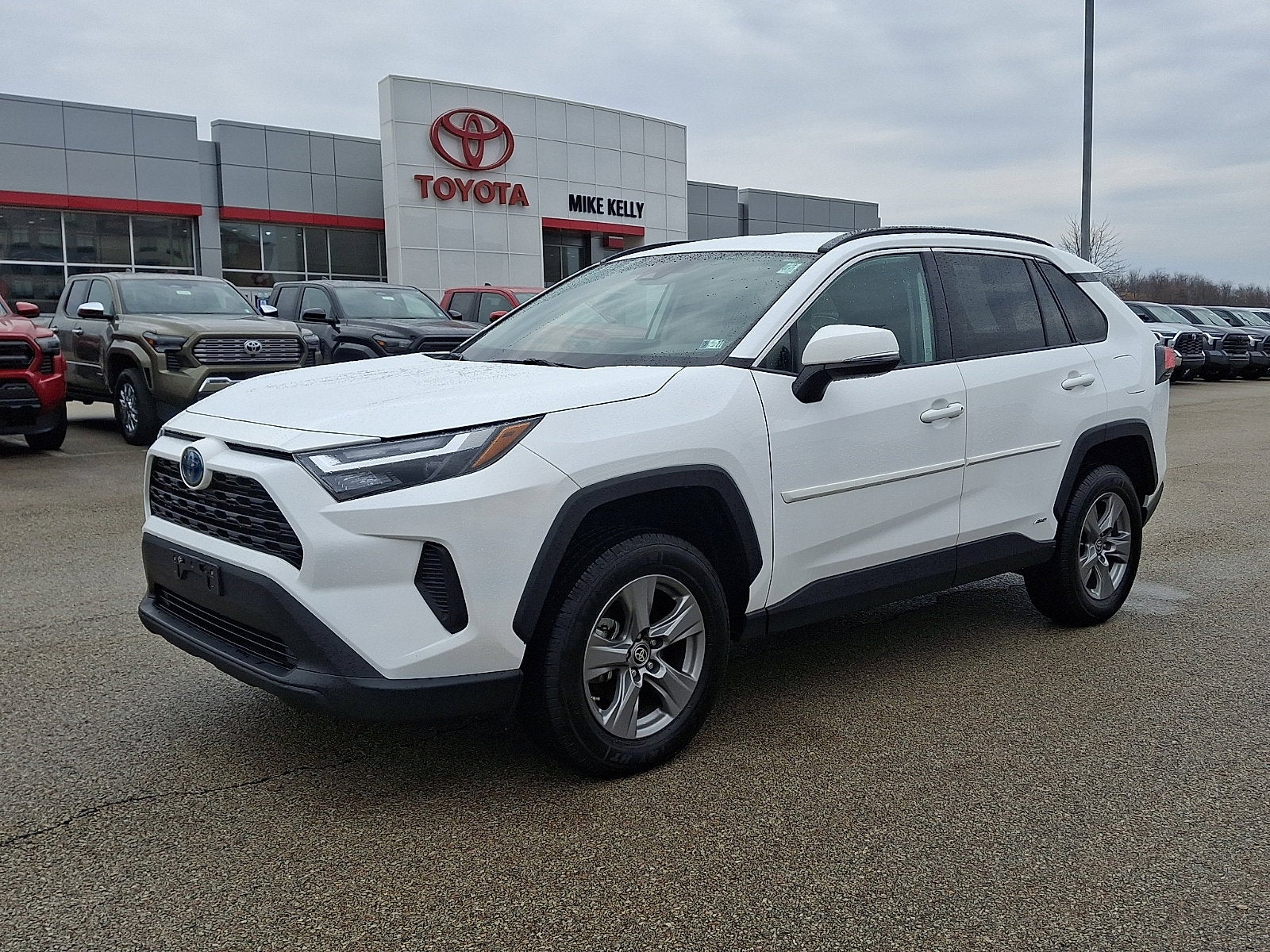 2024 Toyota RAV4 HYBRID Hybrid LE