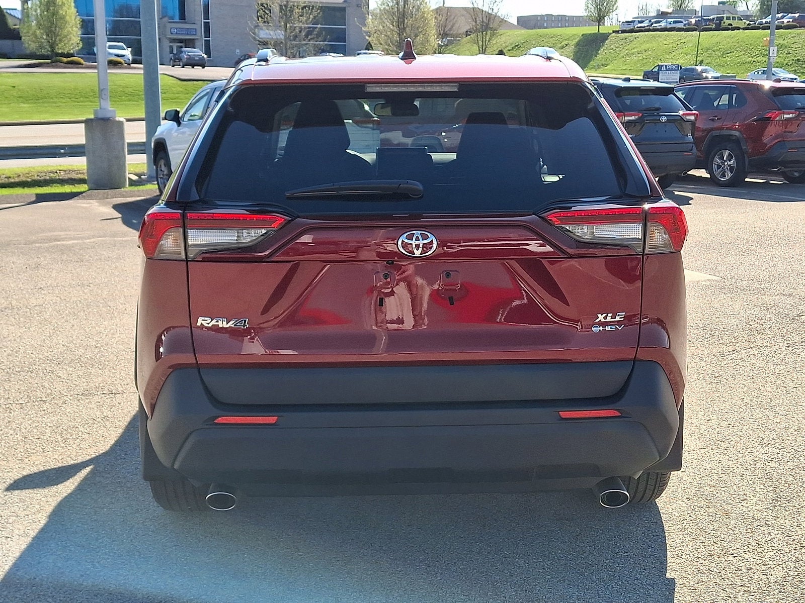2025 Toyota RAV4 Hybrid XLE