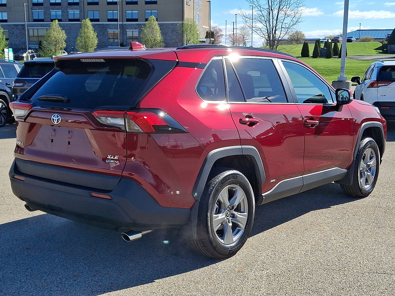 2025 Toyota RAV4 Hybrid XLE