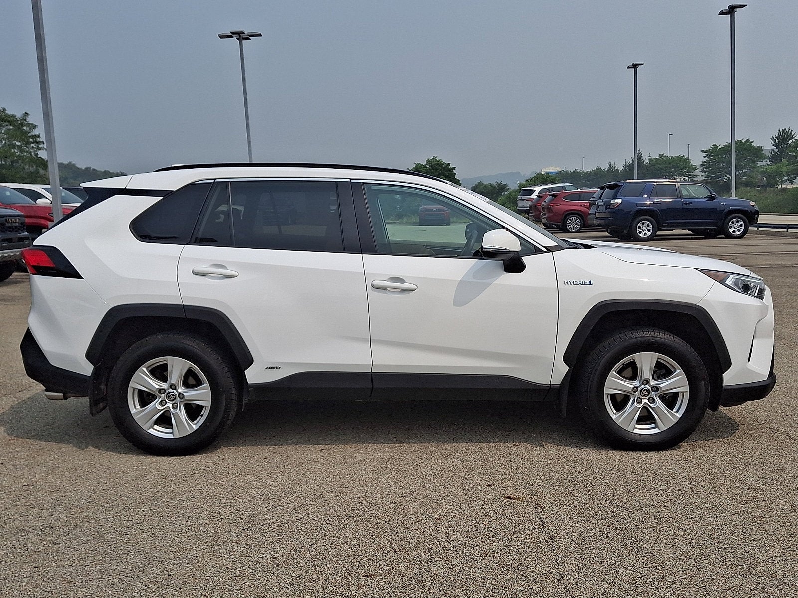 2021 Toyota RAV4 Hybrid XLE