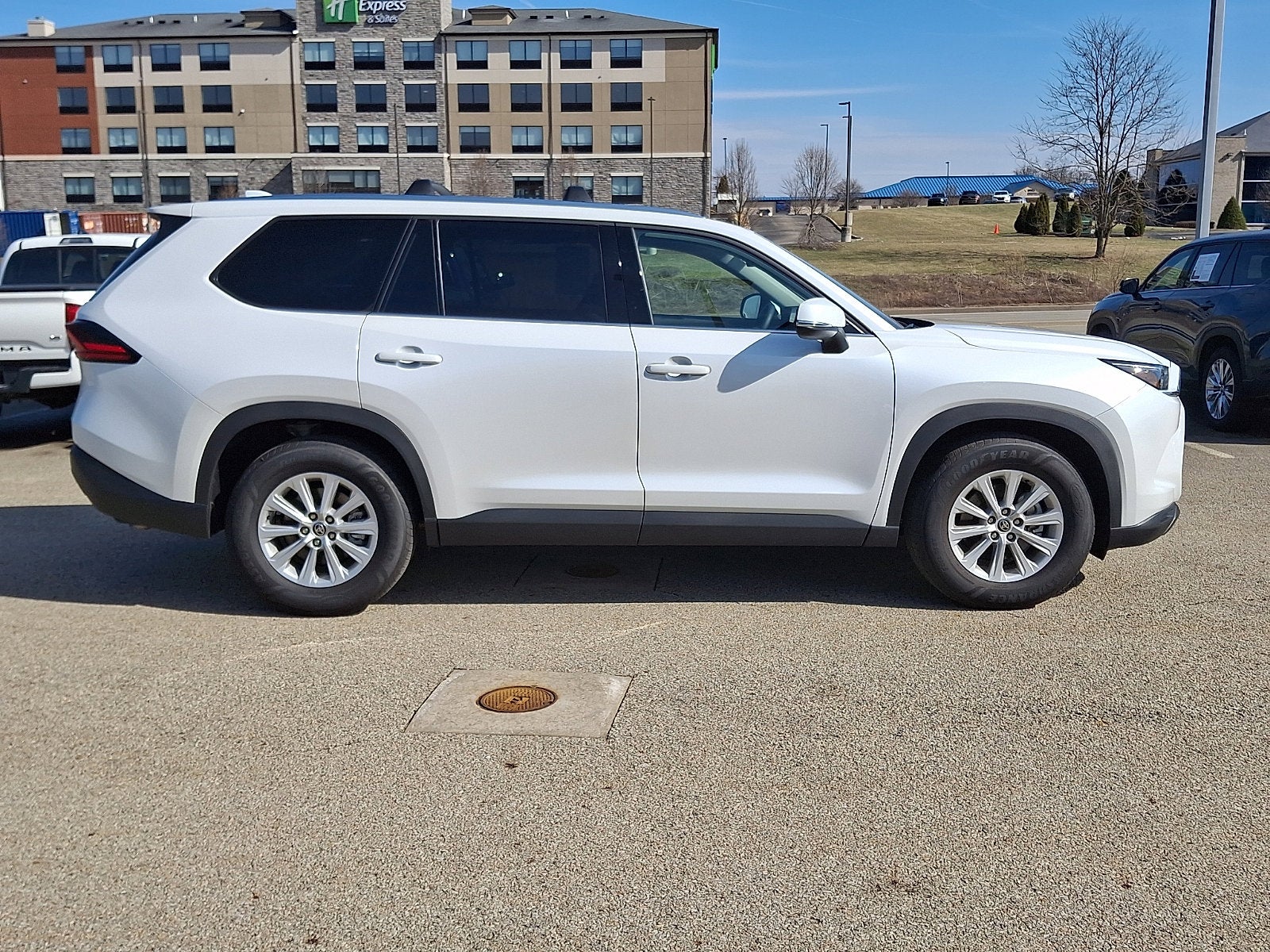 2025 Toyota Grand Highlander Base