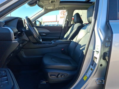 2024 Toyota Grand Highlander Base