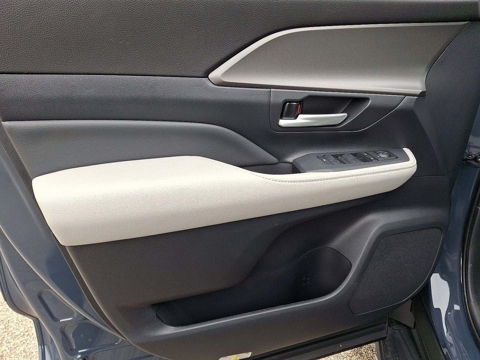 2026 Toyota Grand Highlander Base