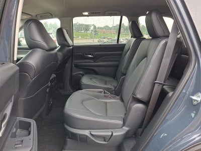 2025 Toyota Grand Highlander Base