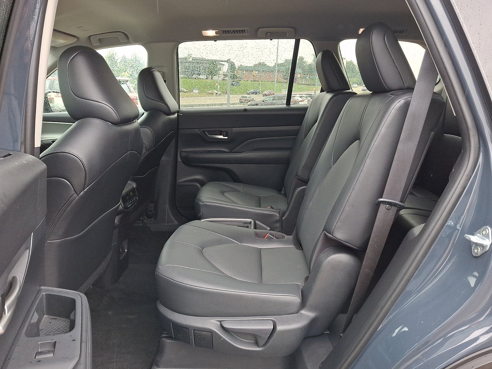 2025 Toyota Grand Highlander Base
