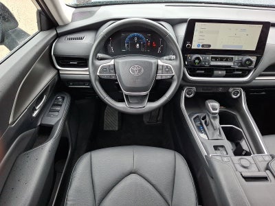 2025 Toyota Grand Highlander Base