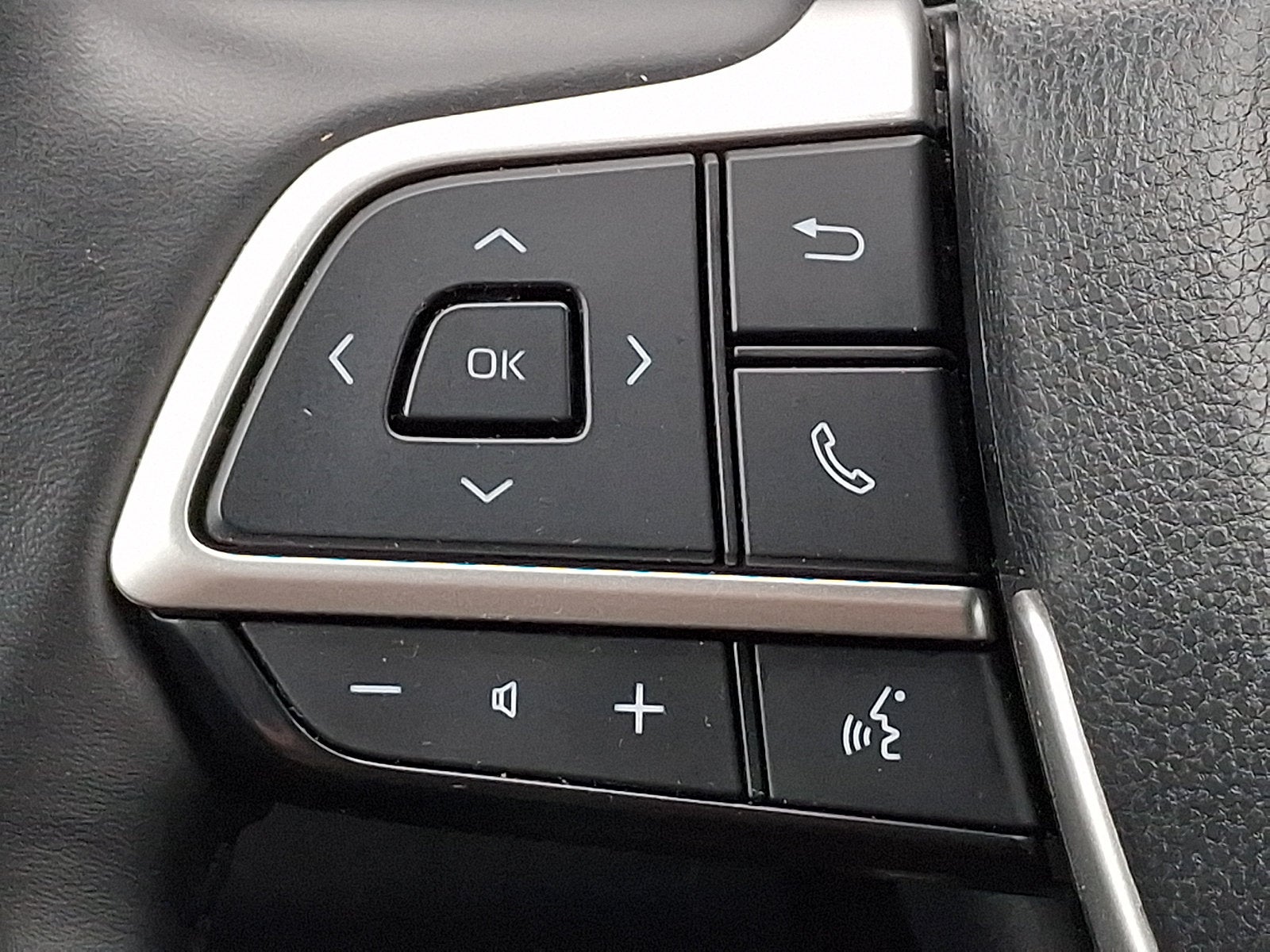 2025 Toyota Grand Highlander Base