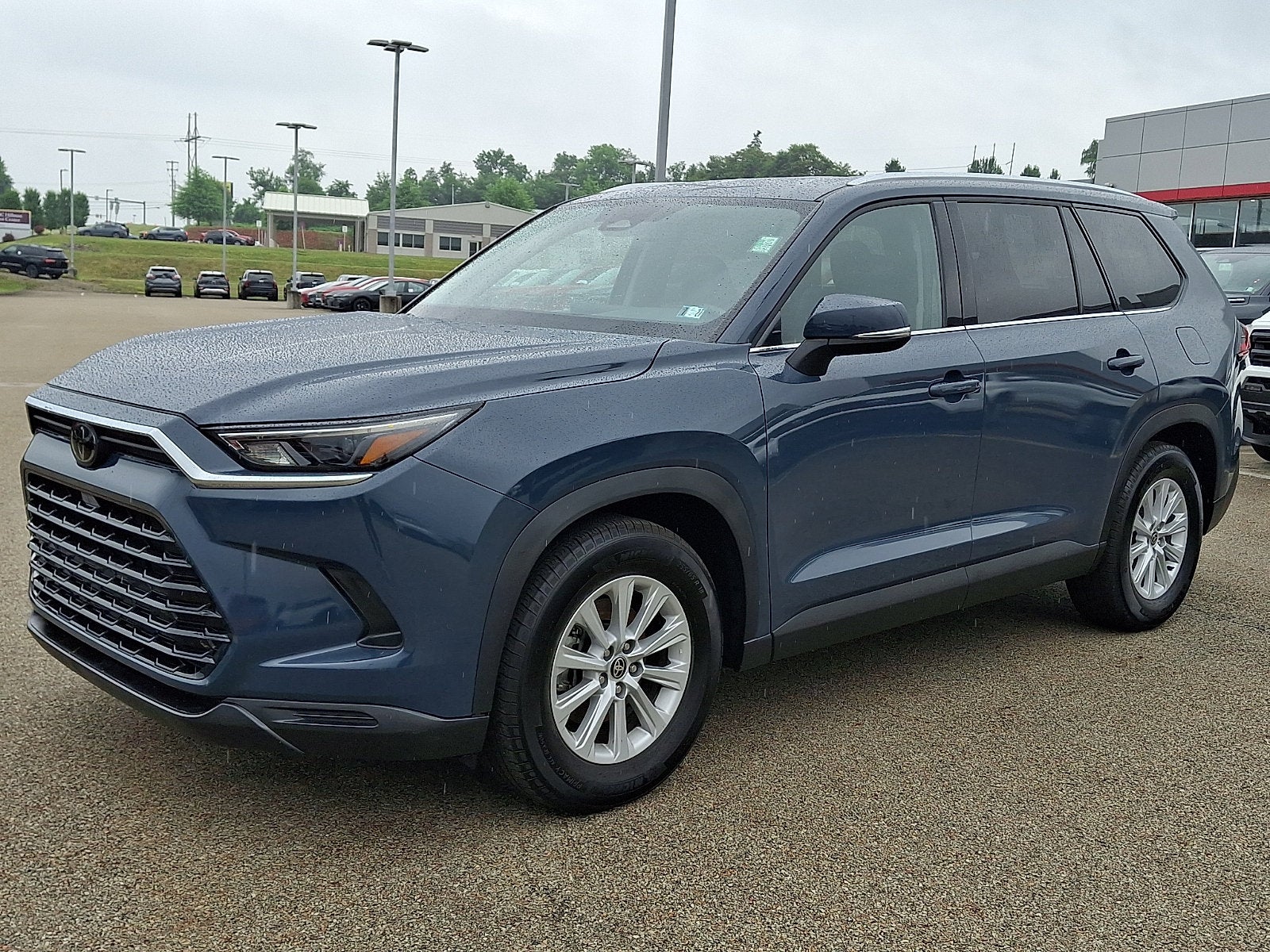 2025 Toyota Grand Highlander Base