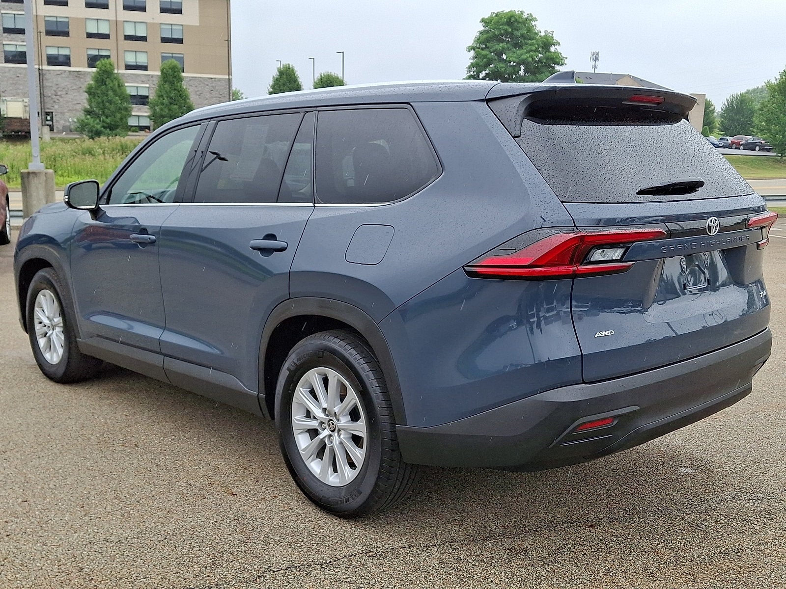 2025 Toyota Grand Highlander Base