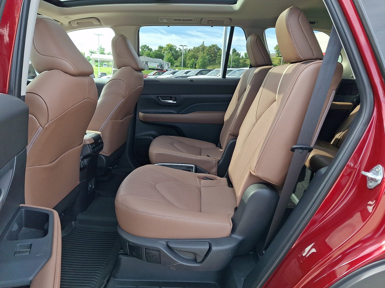 2025 Toyota Grand Highlander Base