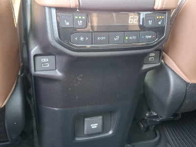 2025 Toyota Grand Highlander Base