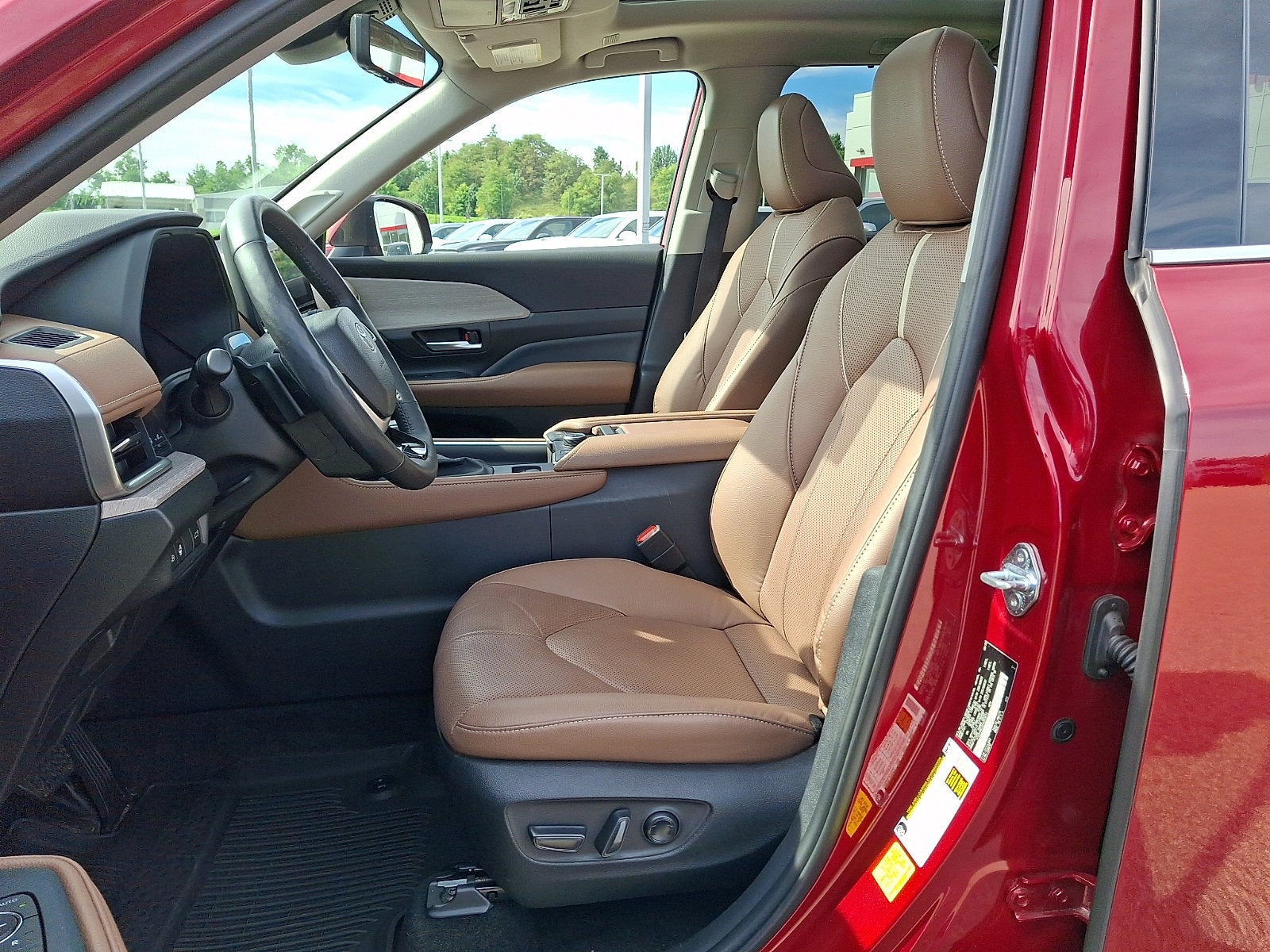 2025 Toyota Grand Highlander Base