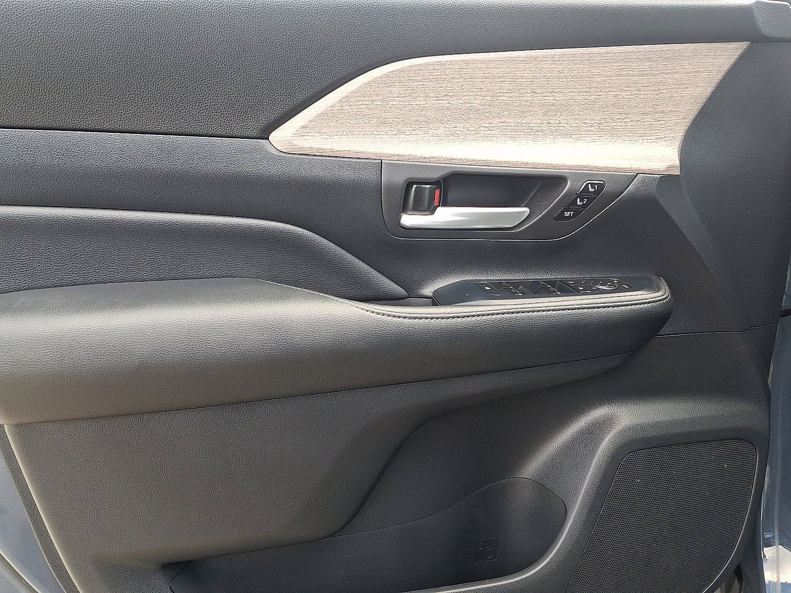 2024 Toyota Grand Highlander Base