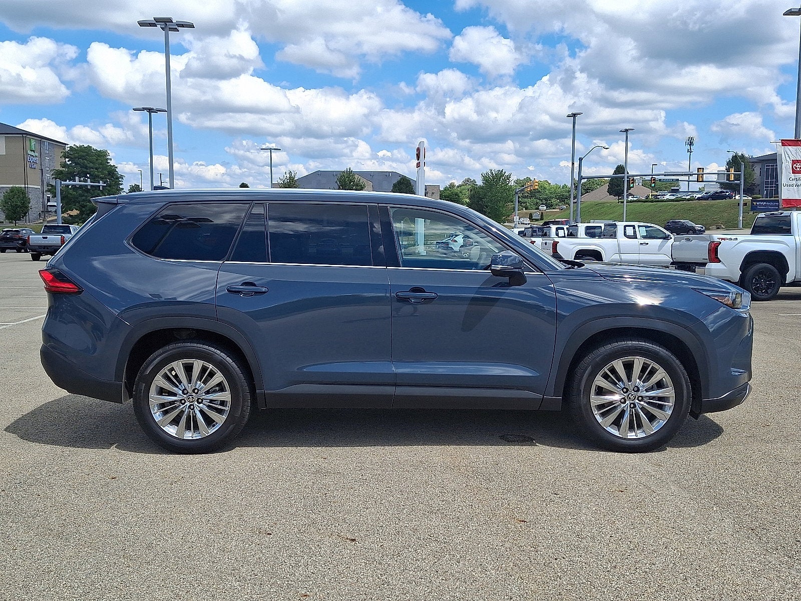 2024 Toyota Grand Highlander Base