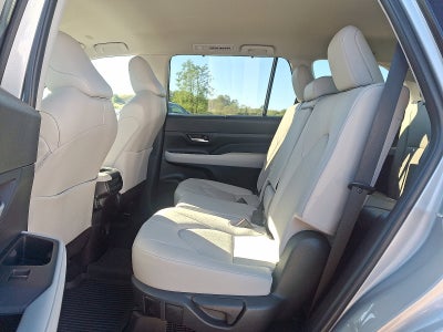 2024 Toyota Grand Highlander Base