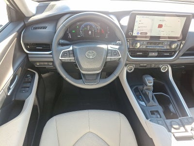 2024 Toyota Grand Highlander Base