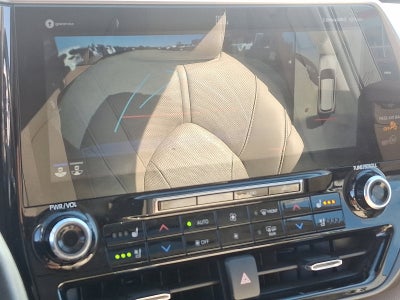 2021 Toyota Highlander Base