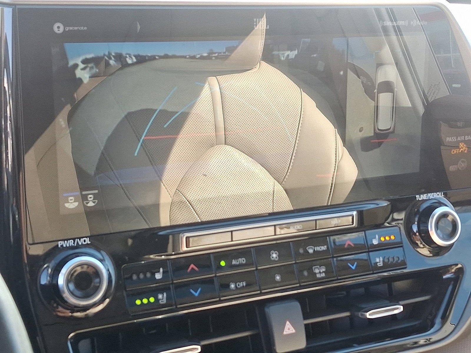 2021 Toyota Highlander Base