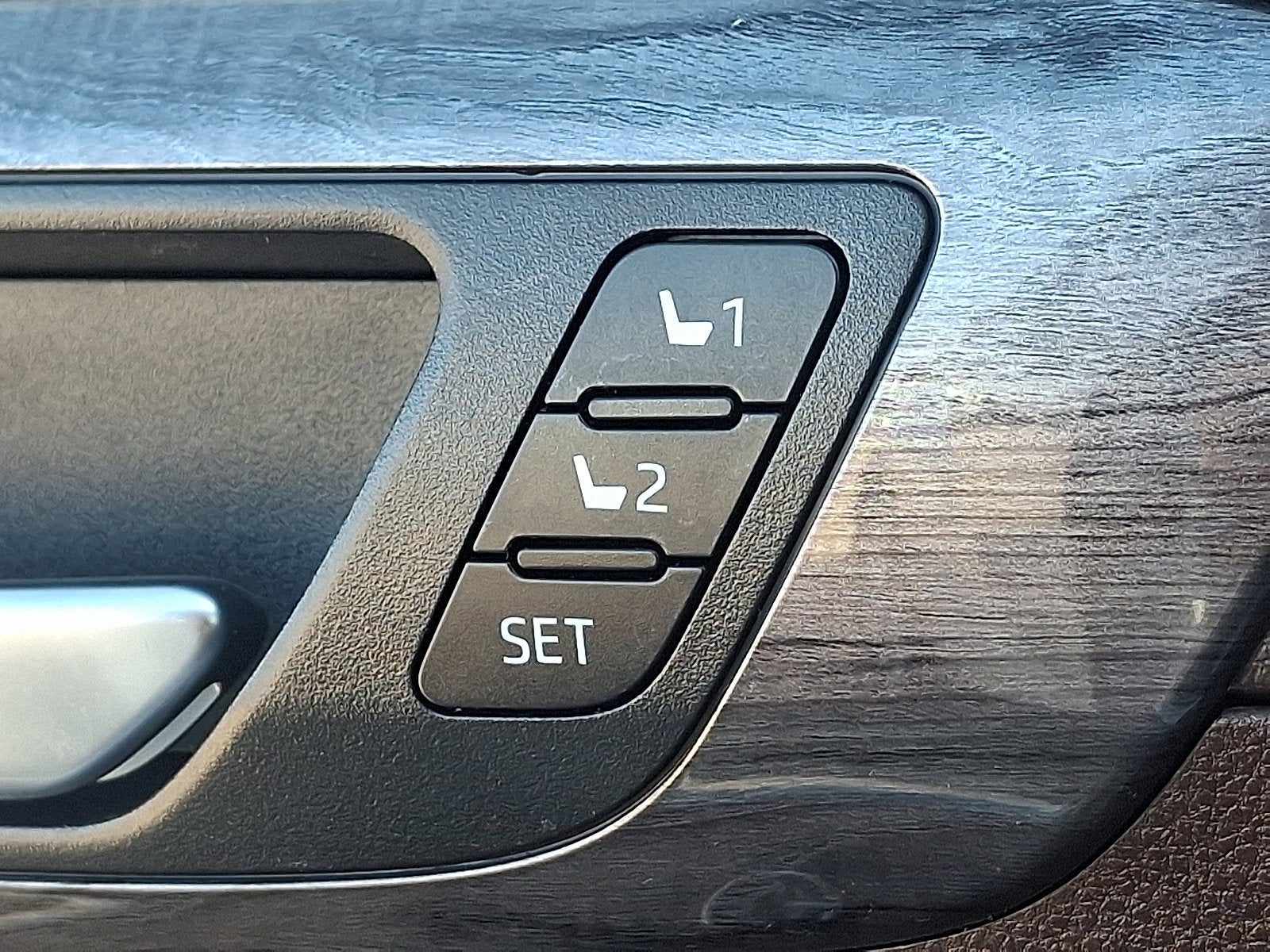 2021 Toyota Highlander Base