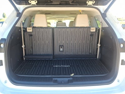 2021 Toyota Highlander Base