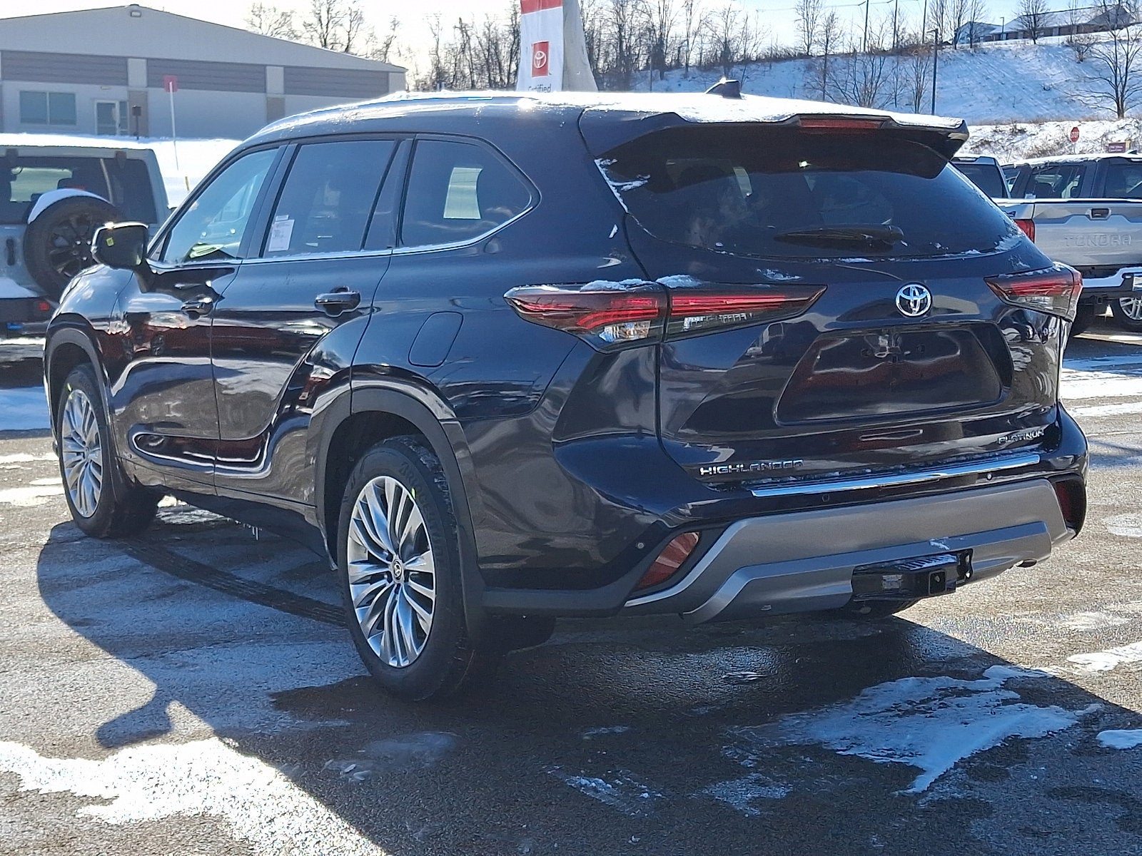 2026 Toyota Highlander Hybrid Platinum
