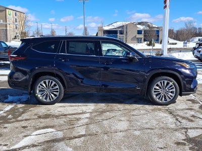 2026 Toyota Highlander Hybrid Platinum
