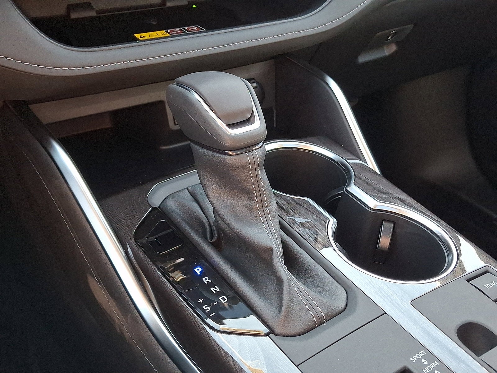 2026 Toyota Highlander Hybrid Hybrid Platinum