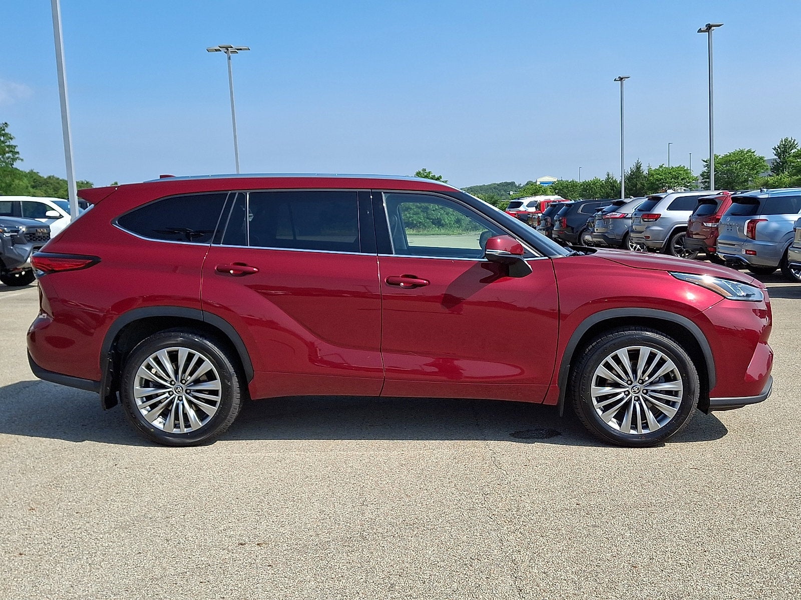 2022 Toyota Highlander Platinum