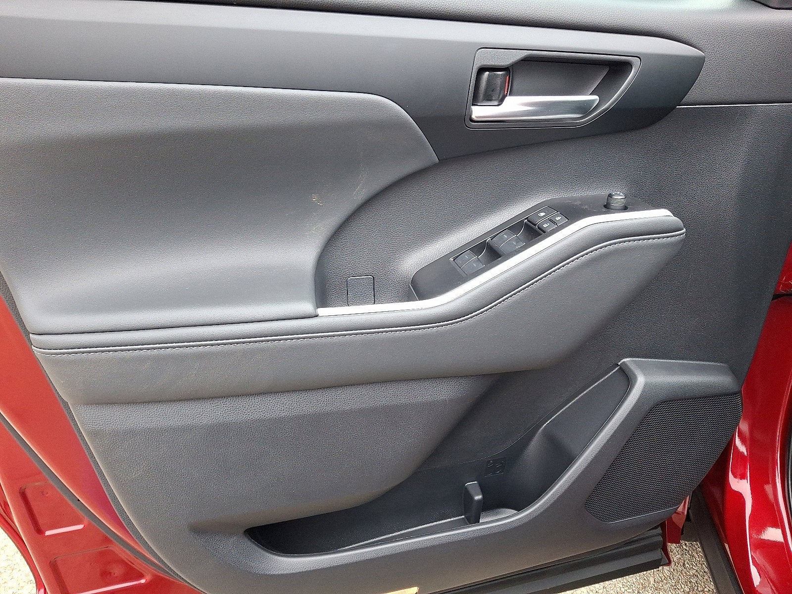 2026 Toyota Highlander Base