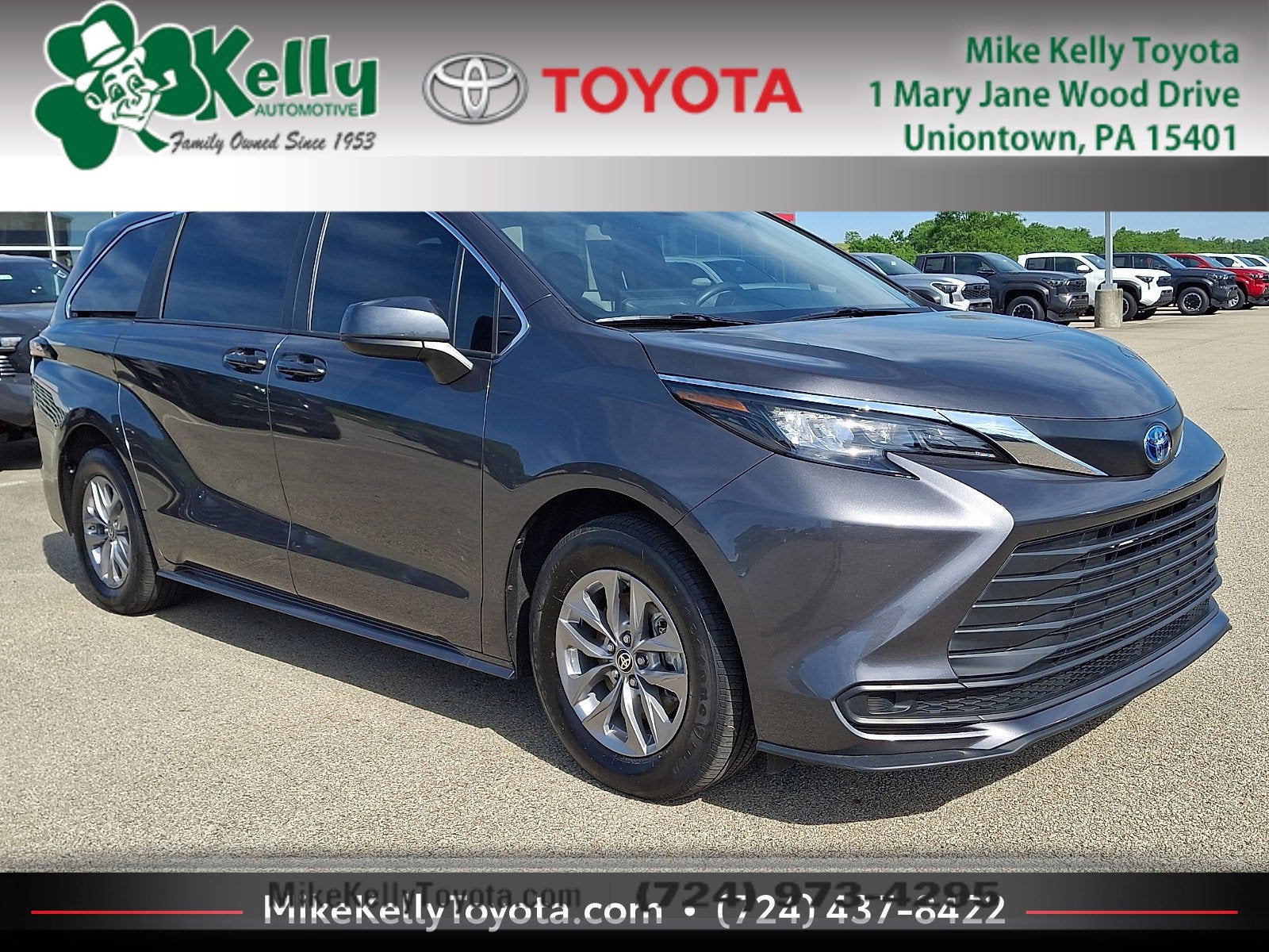 2025 Toyota Sienna LE