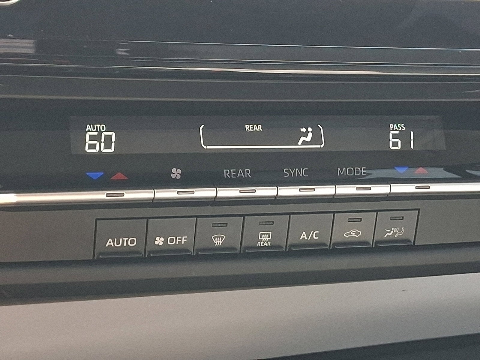 2025 Toyota Sienna LE