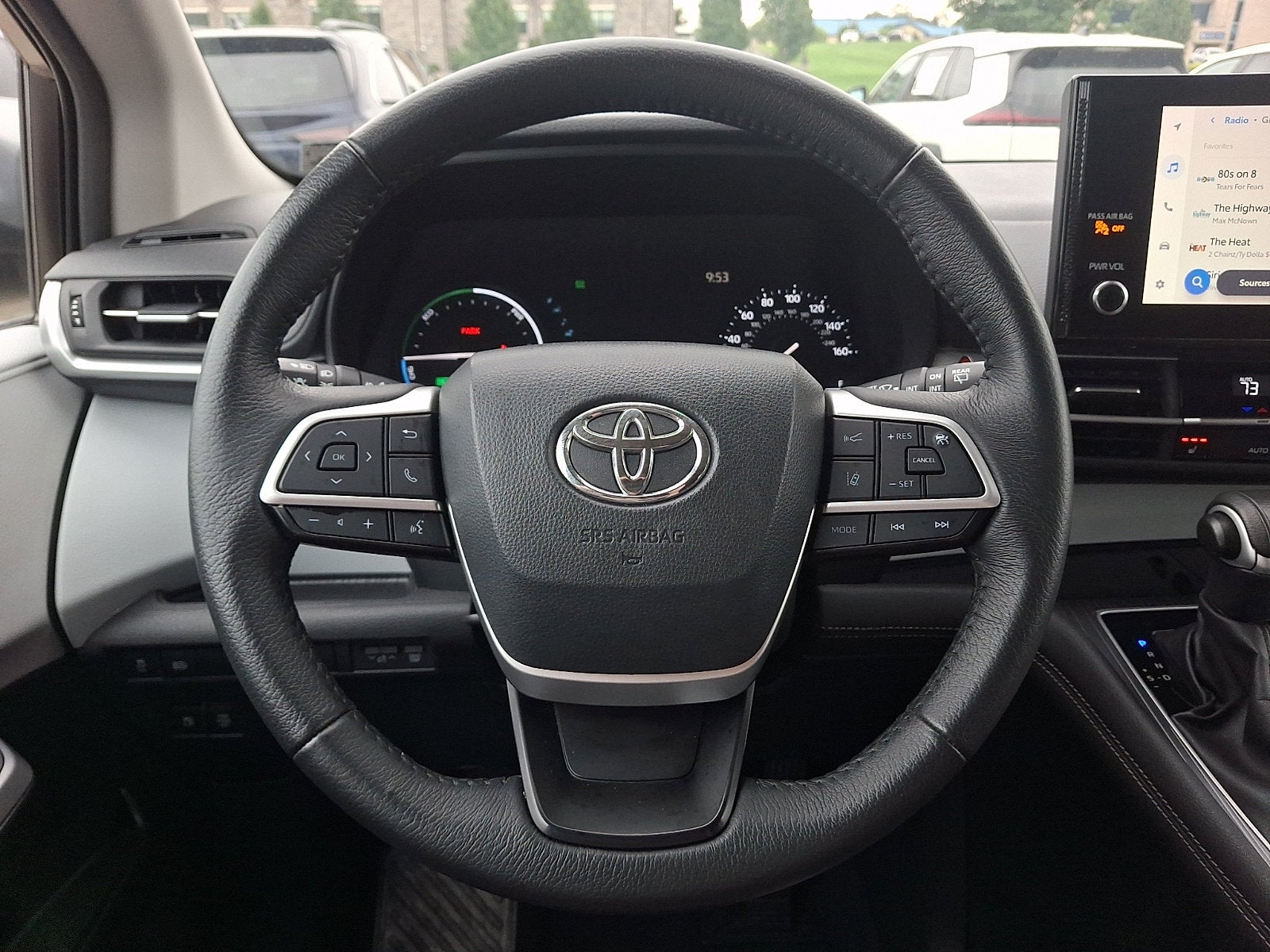 2025 Toyota Sienna Base