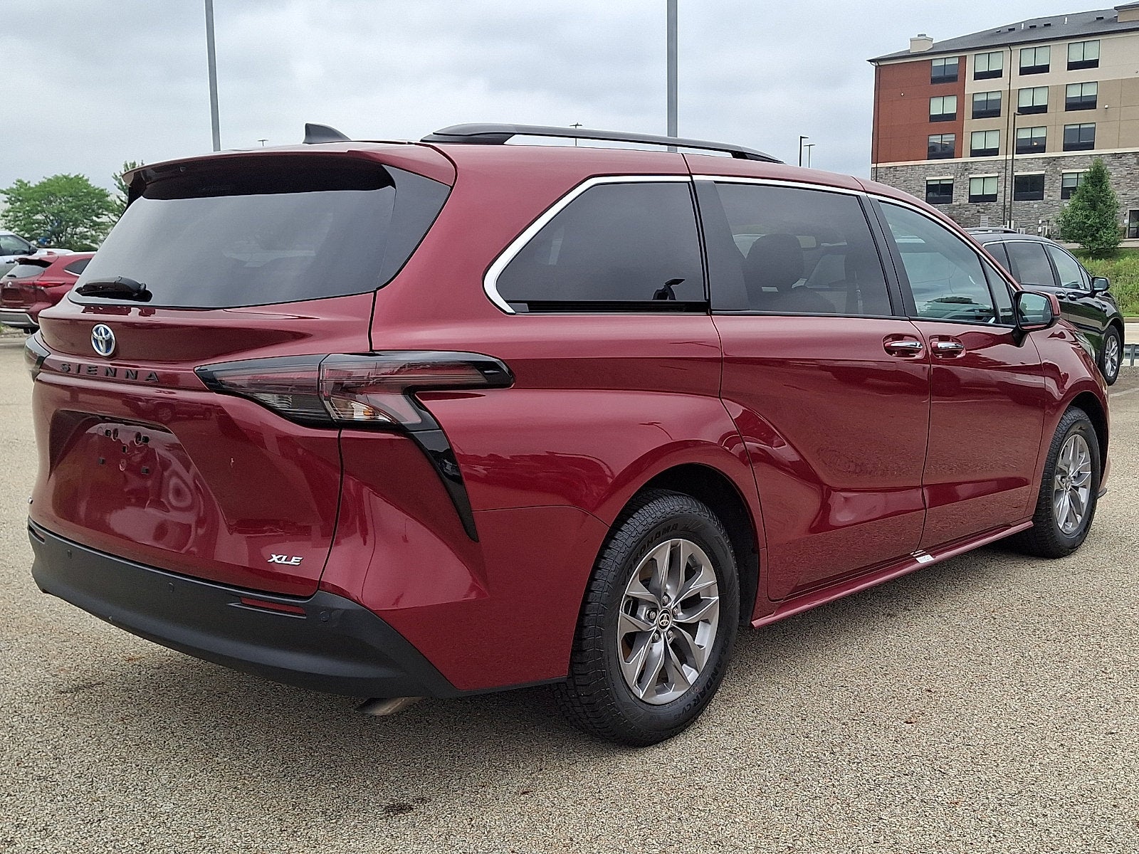 2025 Toyota Sienna Base