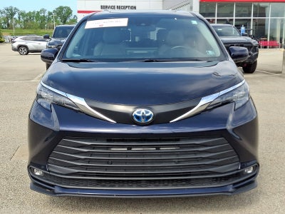 2025 Toyota Sienna XLE